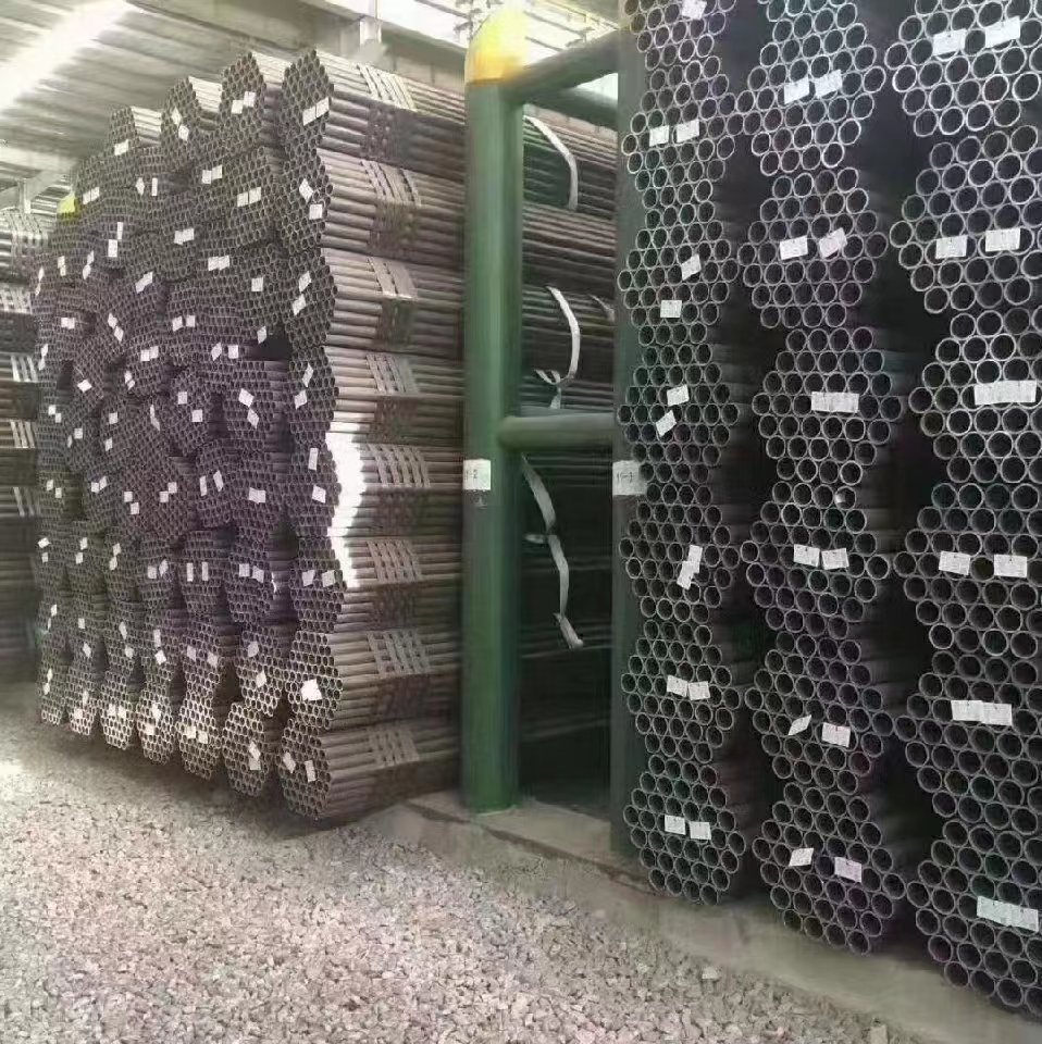 20#无缝钢管 高压合金管.jpg